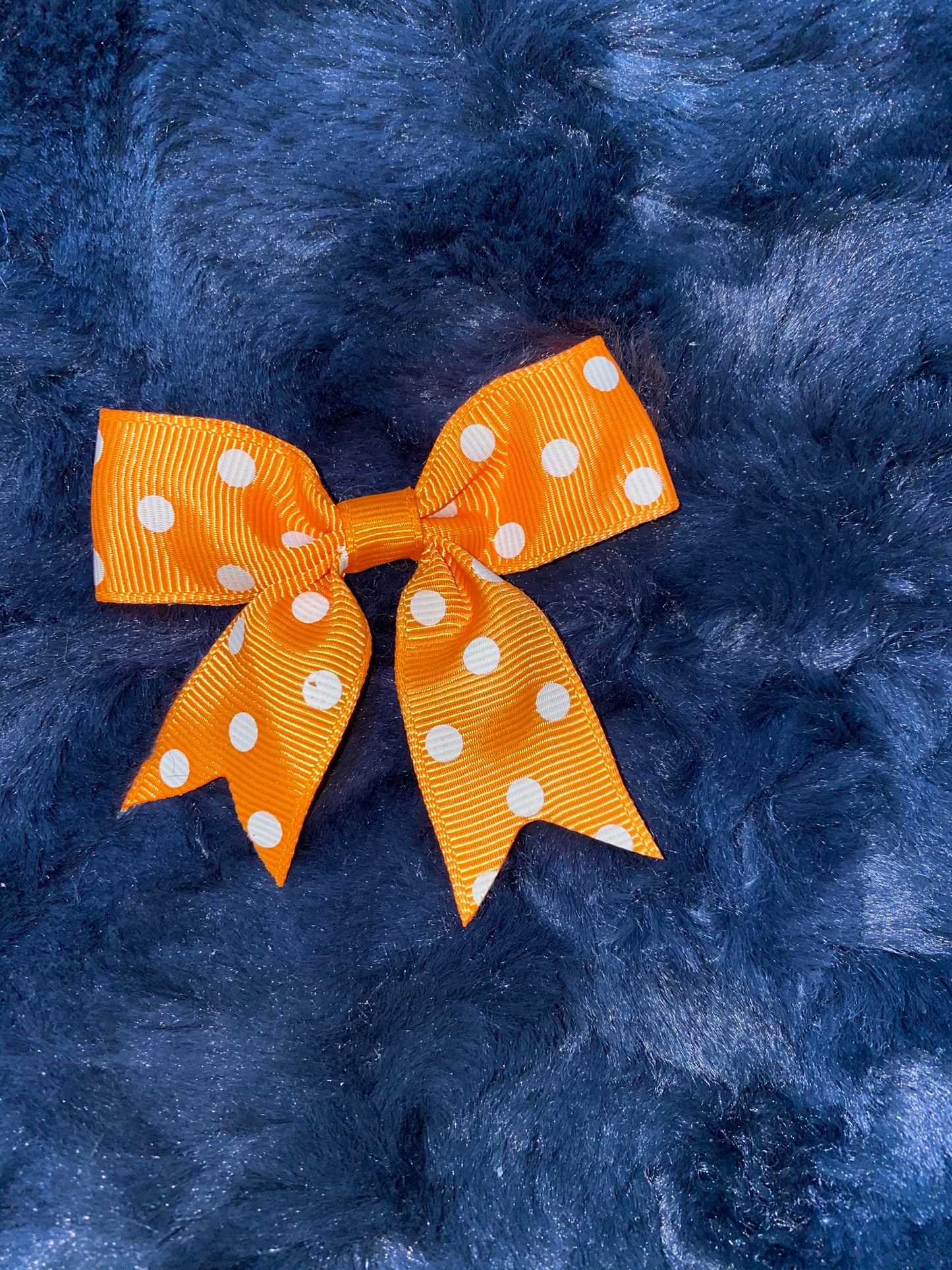 Traditional Single Loop Grosgrain Polka Dot Bow